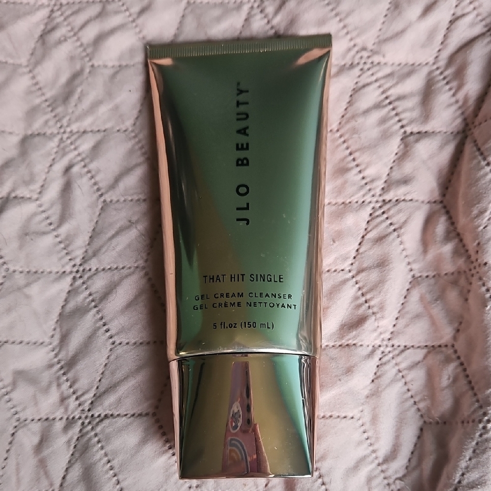 'That Hit Single' Gel Cream Cleanser